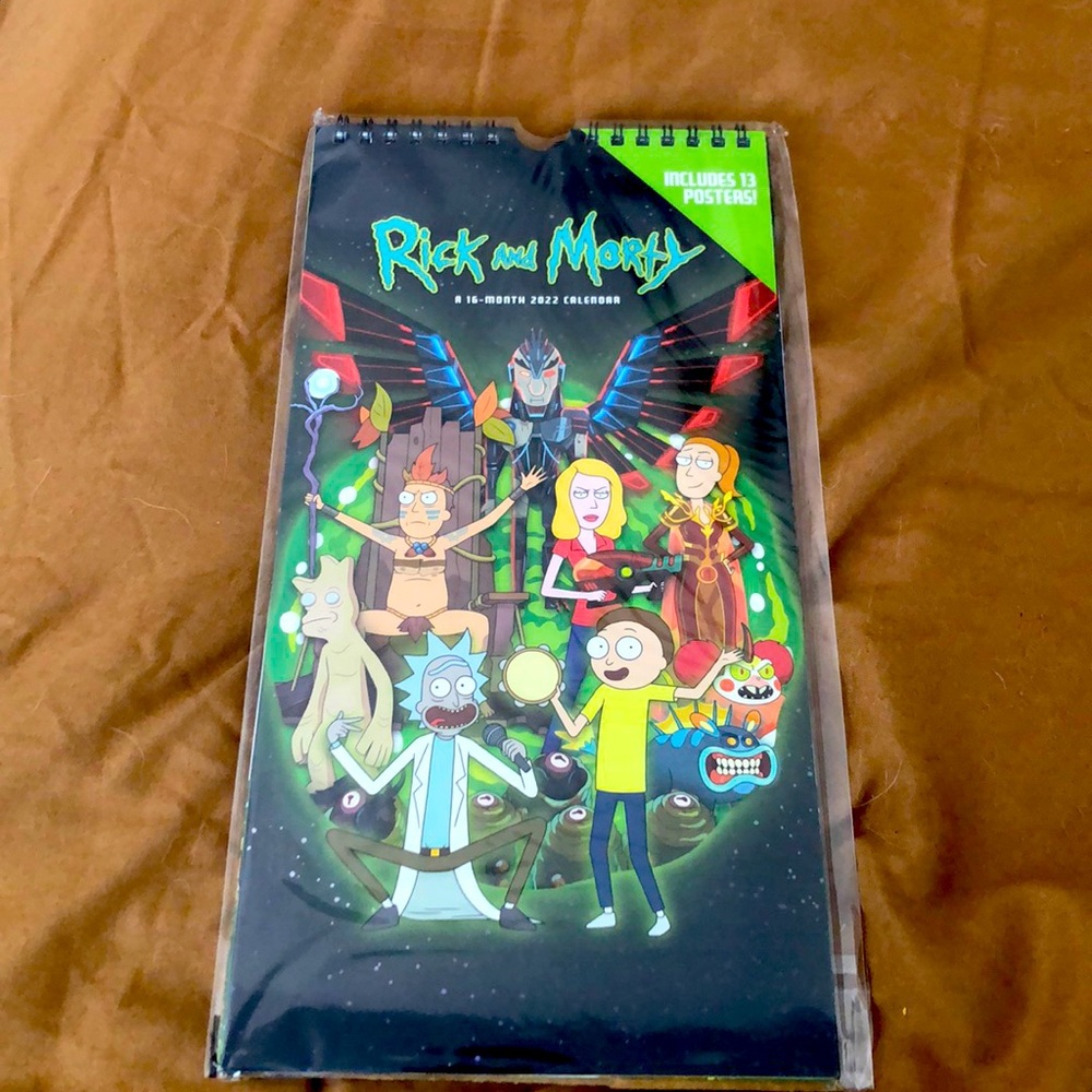Rick and Morty 16 Month 2022 Calendar with 13 posters included😊